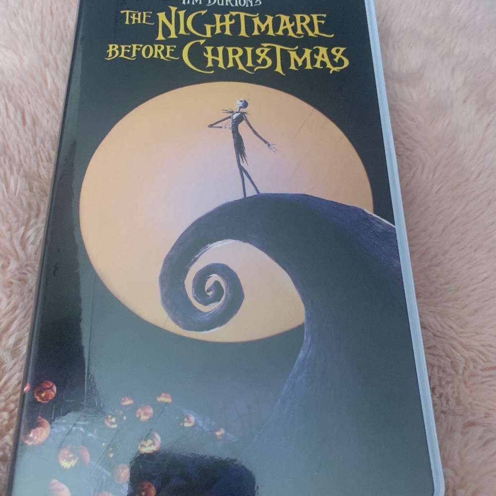 - New Tim Burtons, the nightmare before Christmas Disney journal.